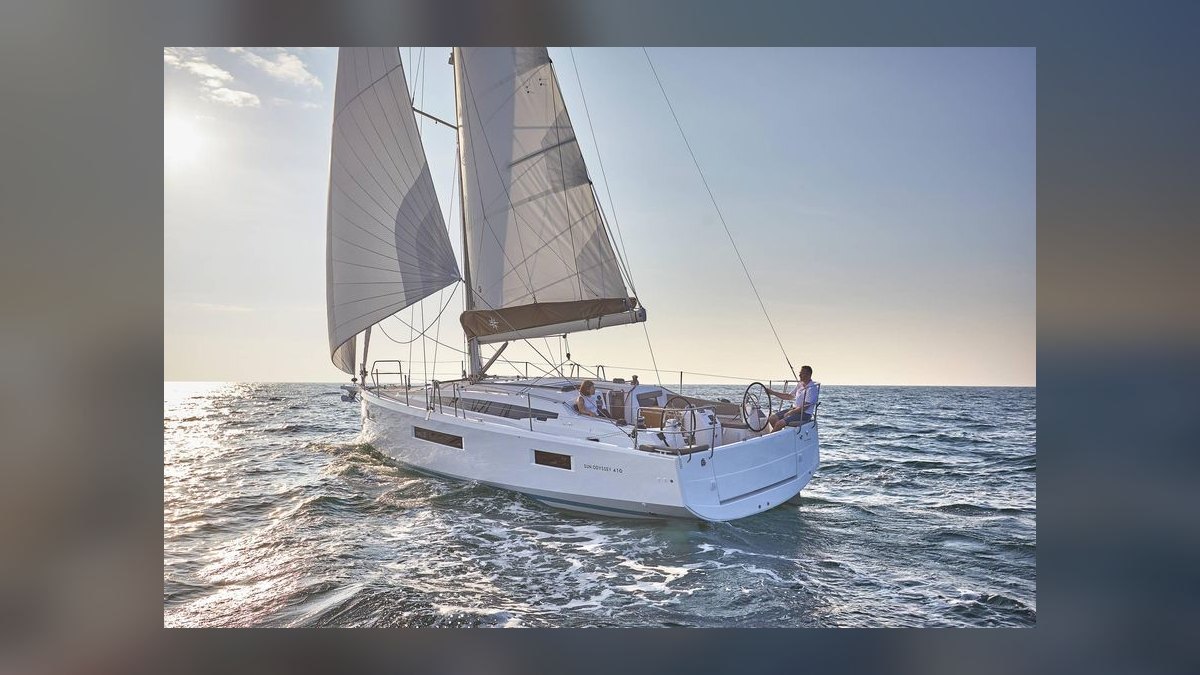 Top 10 Boats with Cabins 2027 — figure 2