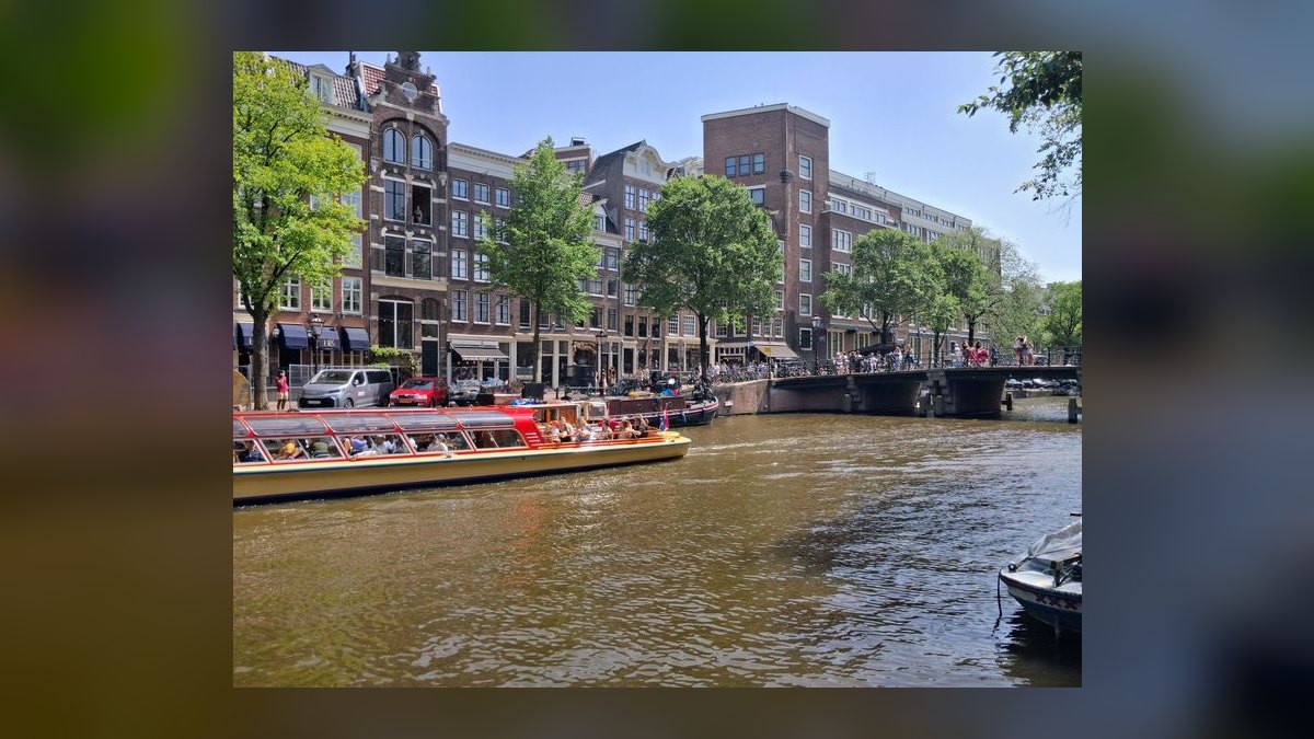 Top 10 Canal Boats 2027 — figure 1