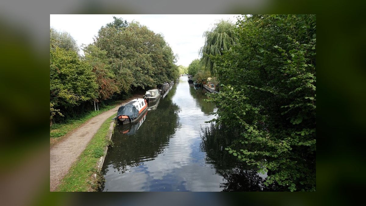 Top 10 Canal Boats 2027 — figure 3
