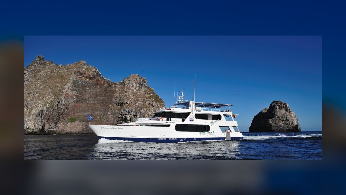 Top 10 Boats for Snorkeling and Diving in 2027 — figure 2