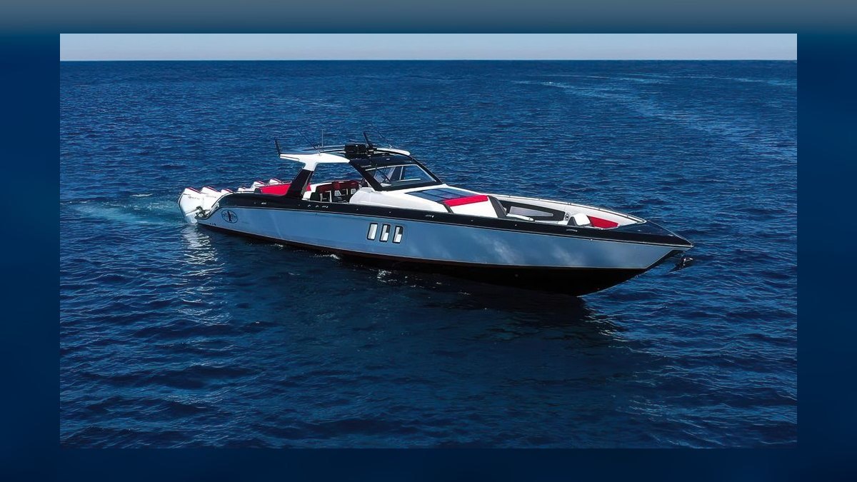 Top 10 Speed Boats 2021 — Best Overall + Best Value