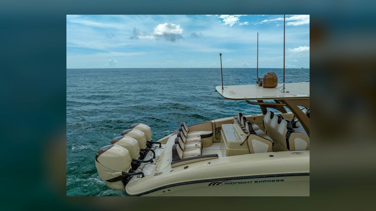 Top 10 Speed Boats 2019 — Best Overall + Best Value — figure 5