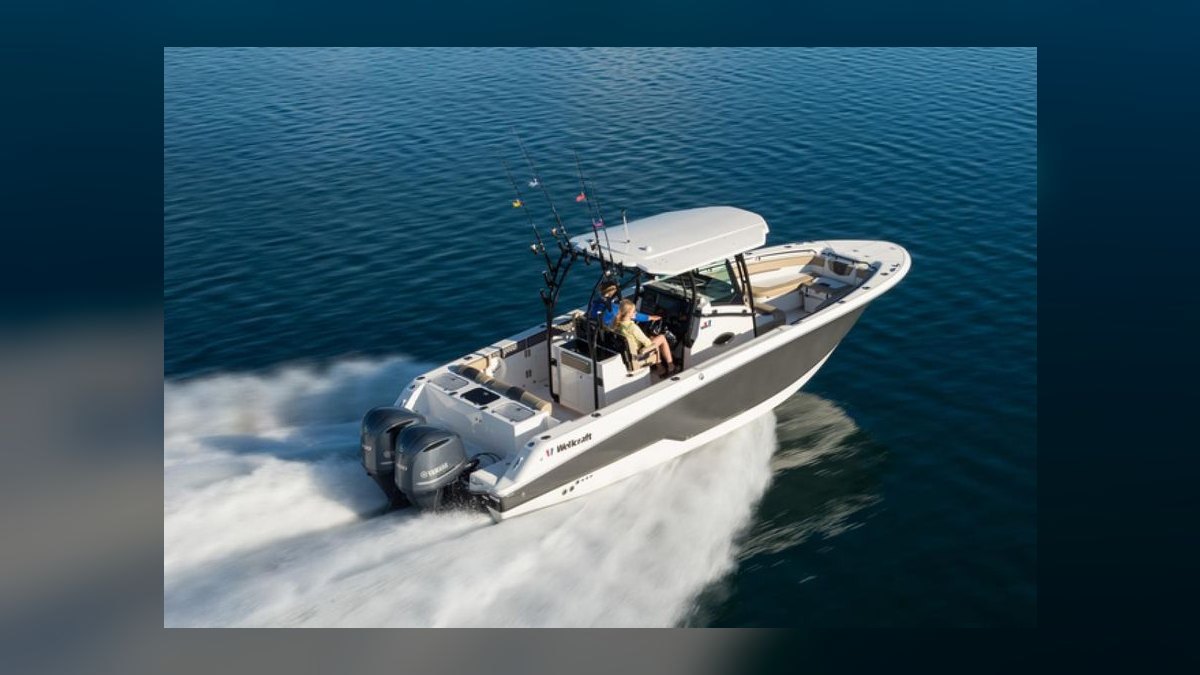 Top 10 Speed Boats 2016 — Best Overall + Best Value — figure 10