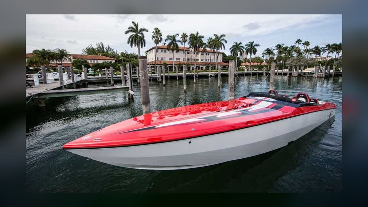 Top 10 Speed Boats 2014 — Best Overall + Best Value — figure 1