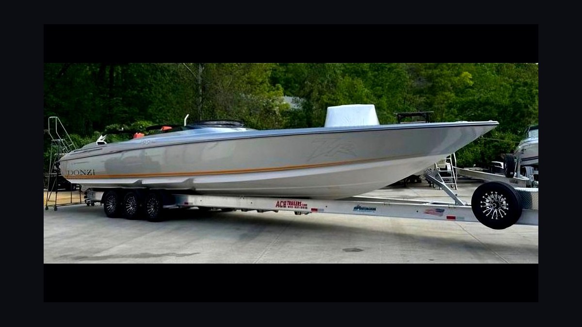 Top 10 Speed Boats 2012 — Best Overall + Best Value — figure 3