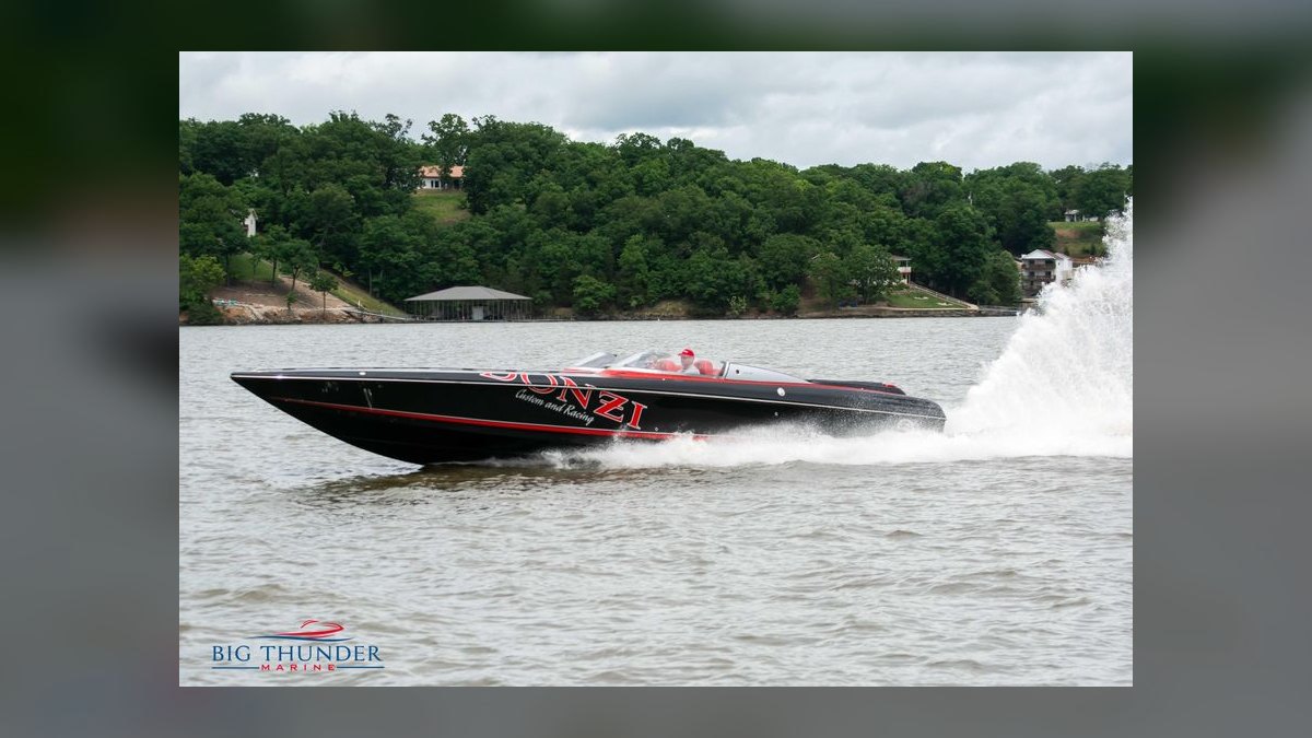 Top 10 Speed Boats 2009 — Best Overall + Best Value — figure 3