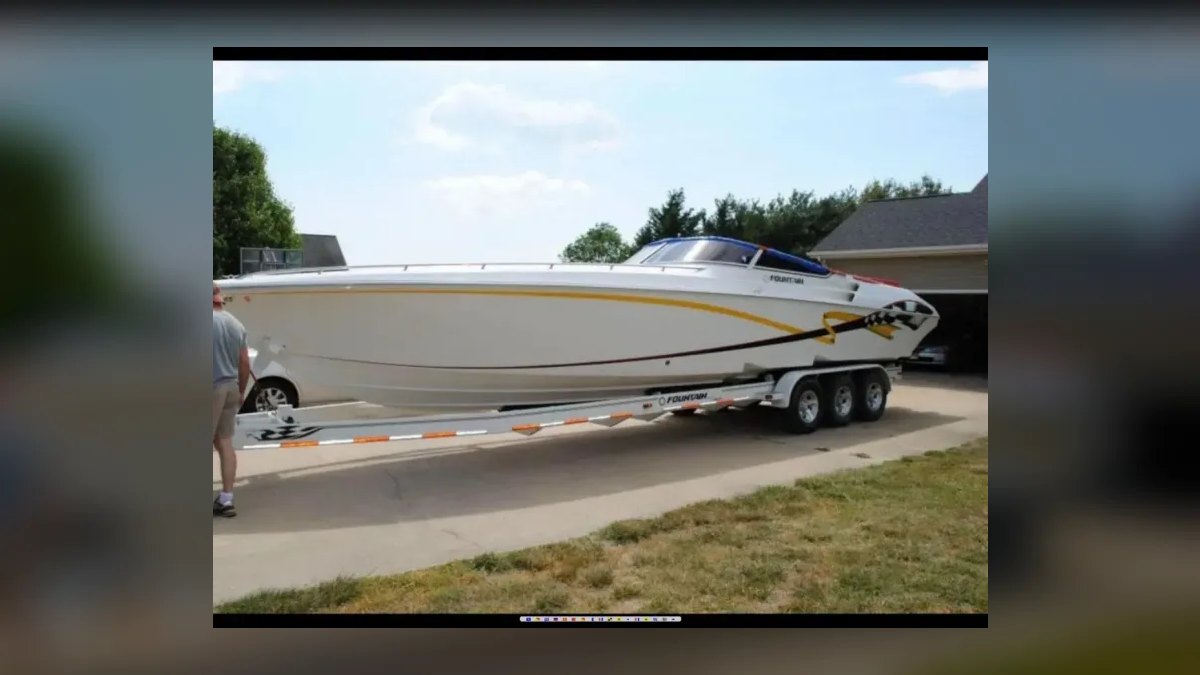 Top 10 Speed Boats 2009 — Best Overall + Best Value — figure 6