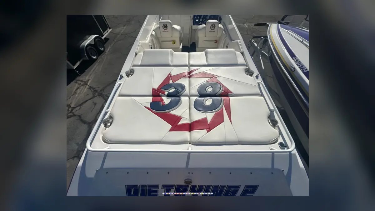 Top 10 Speed Boats 2004 — Best Overall + Best Value — figure 1