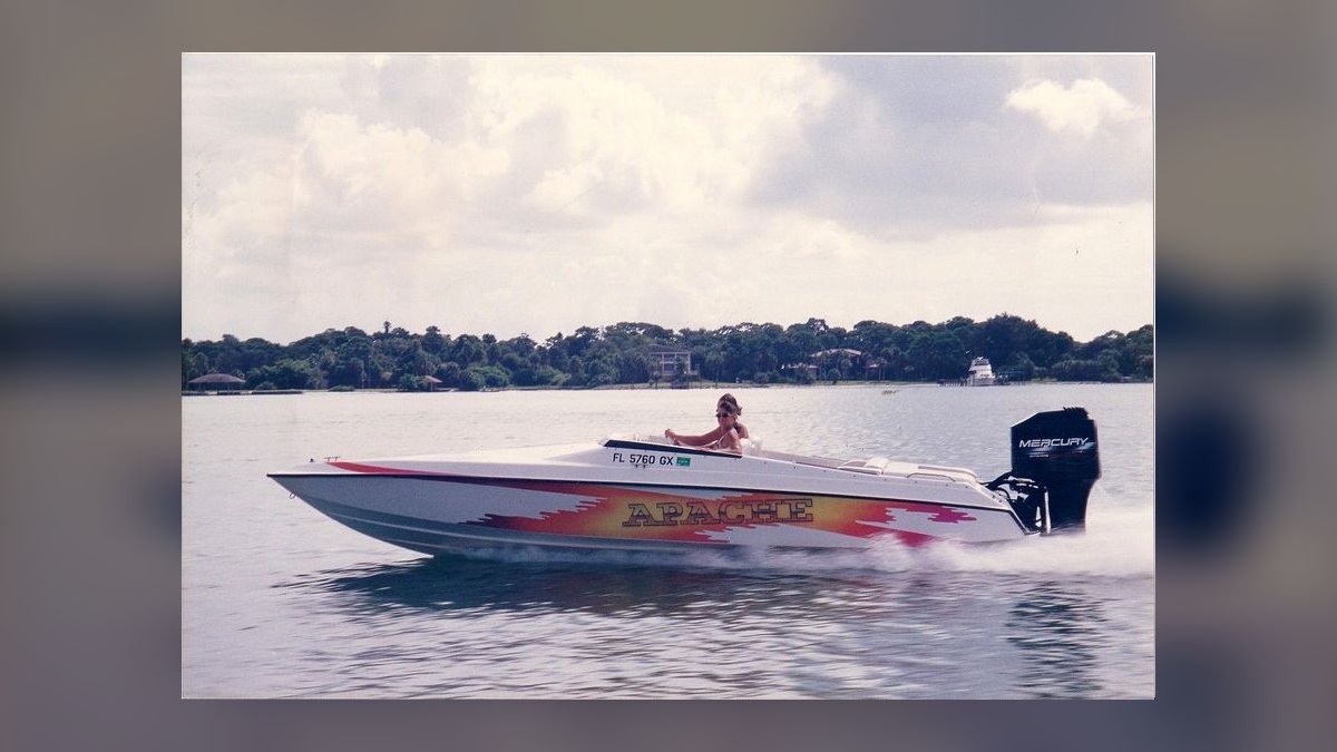 Top 10 Speed Boats 1990 — Best Overall + Best Value — figure 9