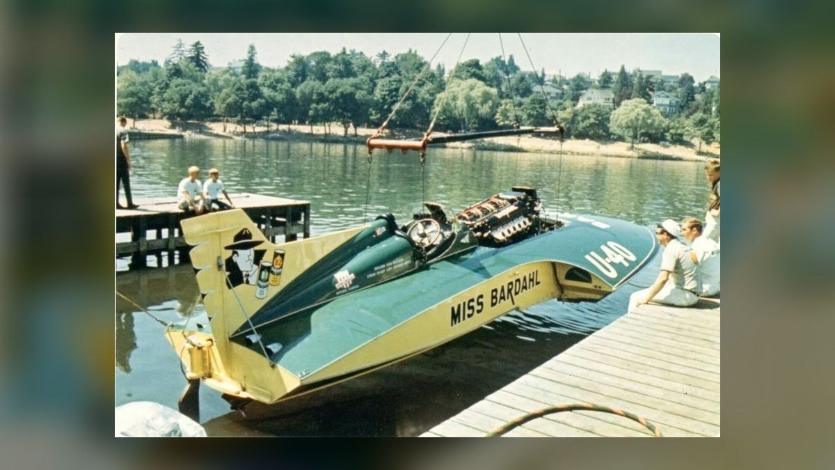 Top 10 Speed Boats 1970 — Best Overall + Best Value