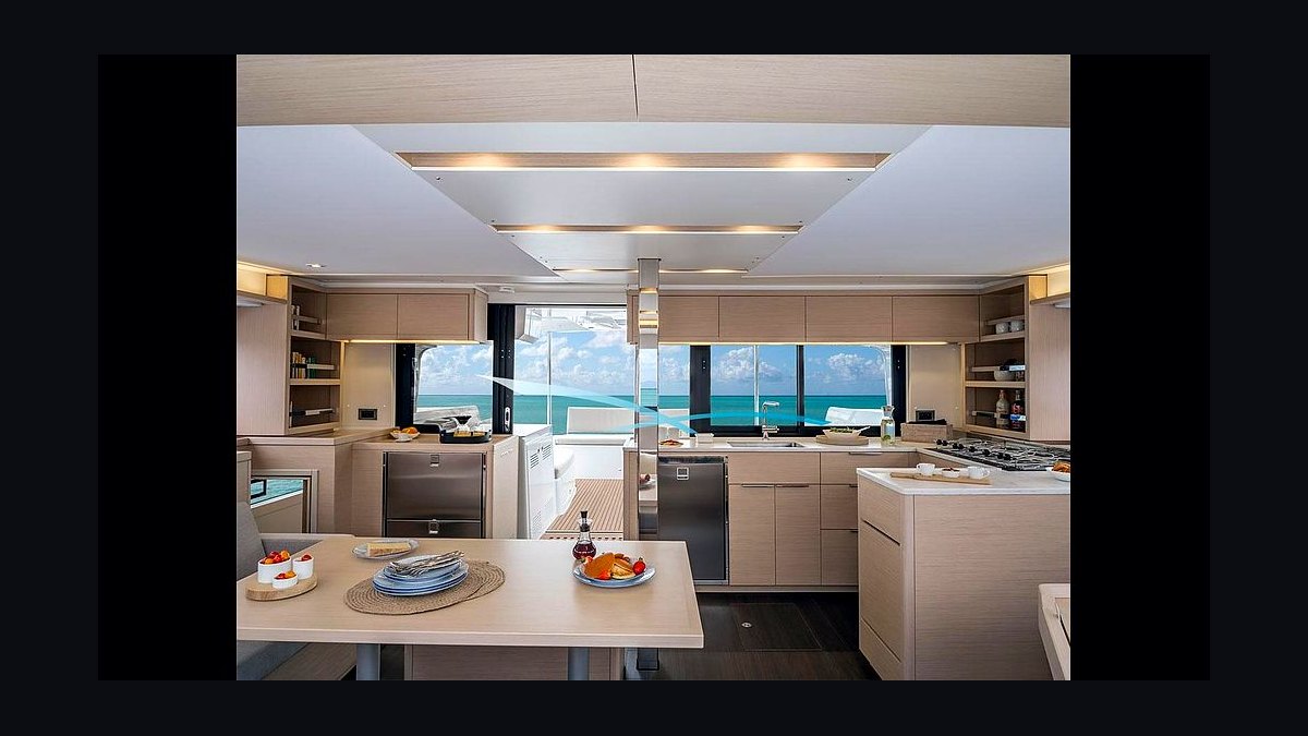 Top 10 Catamarans 2025 — Best Overall + Best Value