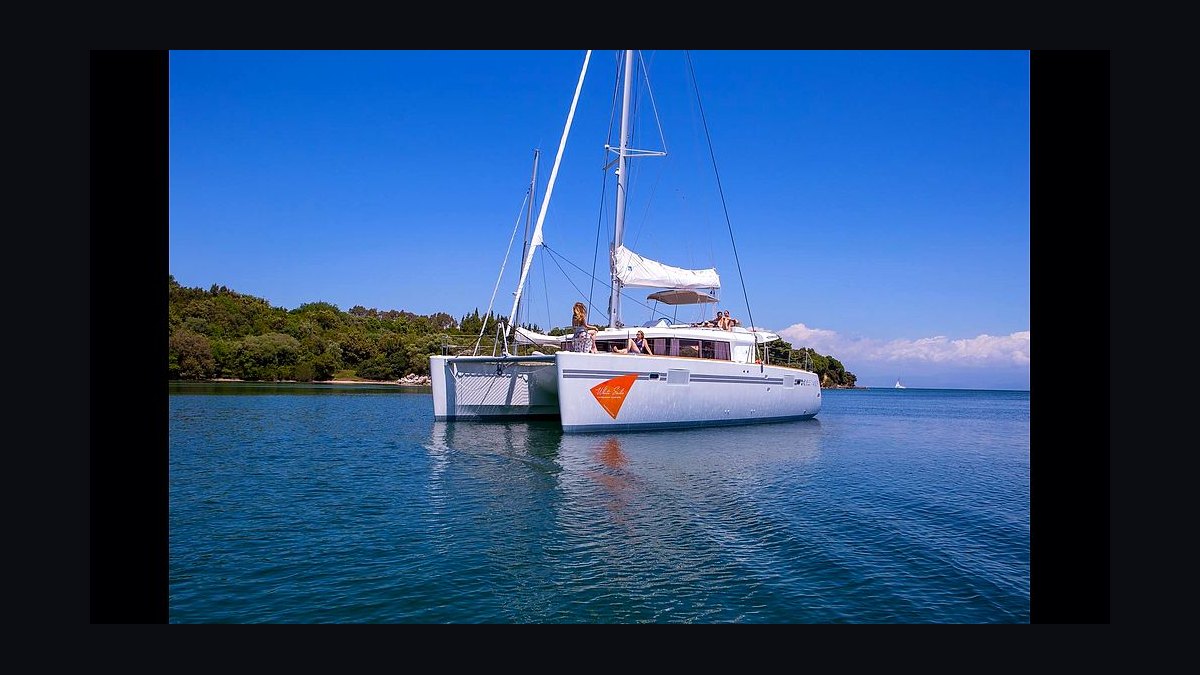 Top 10 Catamarans 2016 — Best Overall + Best Value — figure 2