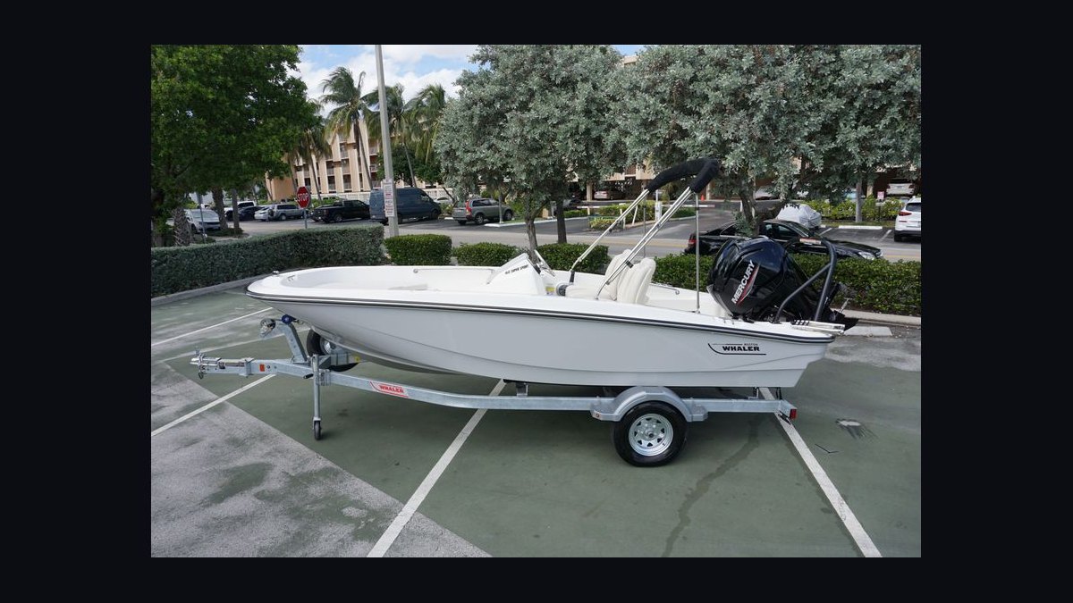 Top 10 Used Boston Whaler Models Under $60,000 in 2027 — figure 9