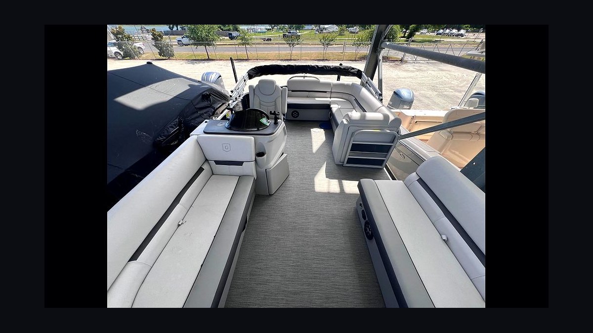 Top 10 Godfrey Pontoon Models in 2027 — figure 10