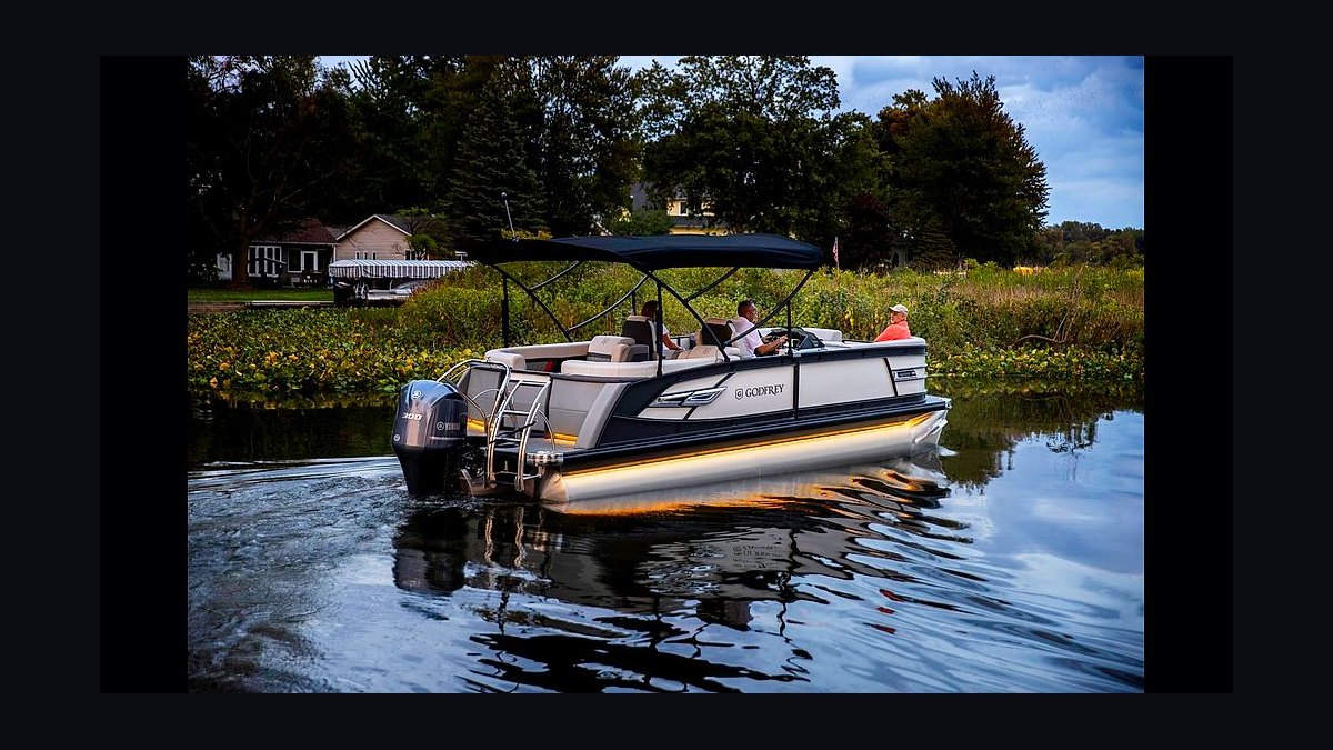 Top 10 Godfrey Pontoon Models in 2027 — figure 7