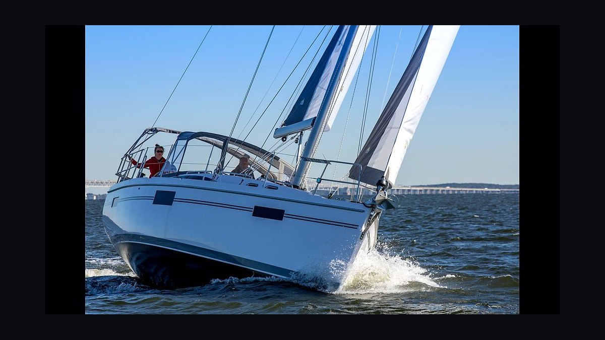 Top 10 Catalina Sailboat Models 2012 — figure 4