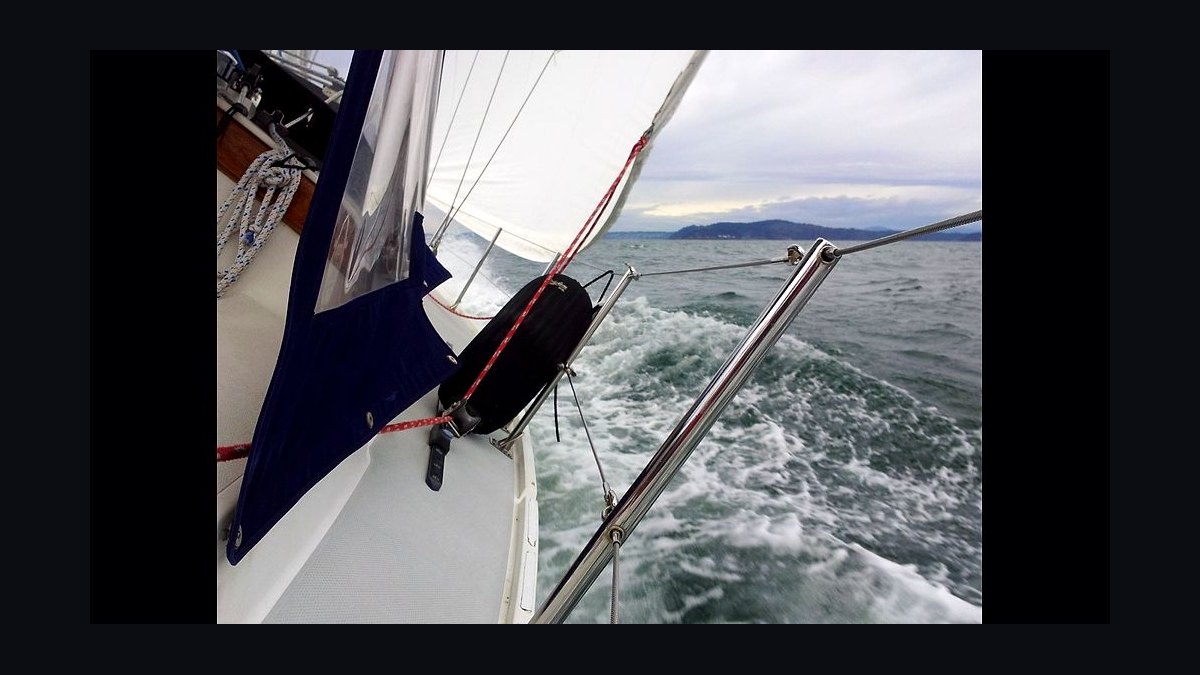 Top 10 Catalina Sailboat Models 2012 — figure 5