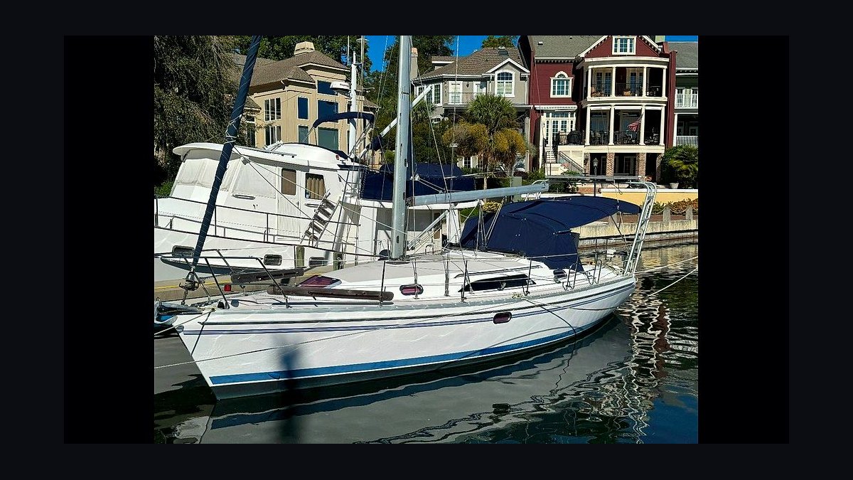 Top 10 Catalina Sailboat Models 2011 — figure 3
