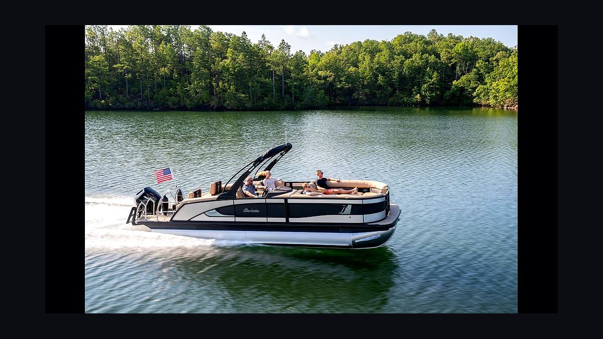Top 10 Barletta Pontoon Models in 2027 — figure 7