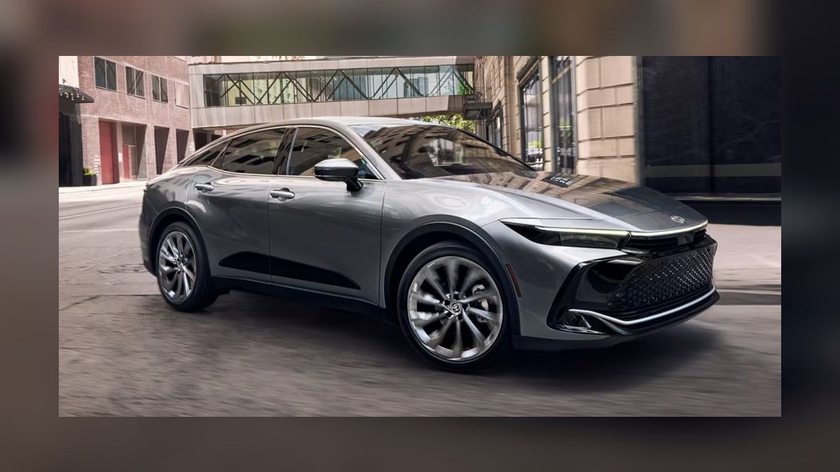 Top 10 Mid-Size Sedans 2025 — Best Overall + Best Value — figure 9