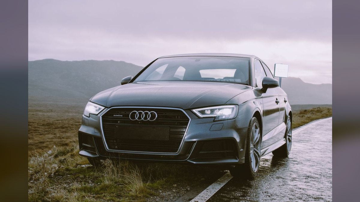 Top 10 Luxury Sedans 2025 — Best Overall + Best Value — figure 3