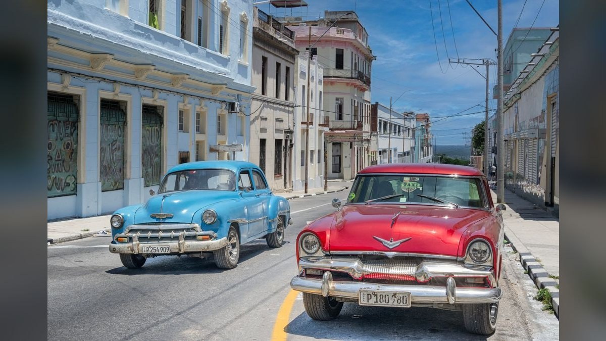 Top 10 Classic American Cars 1965 — Best Overall + Best Value