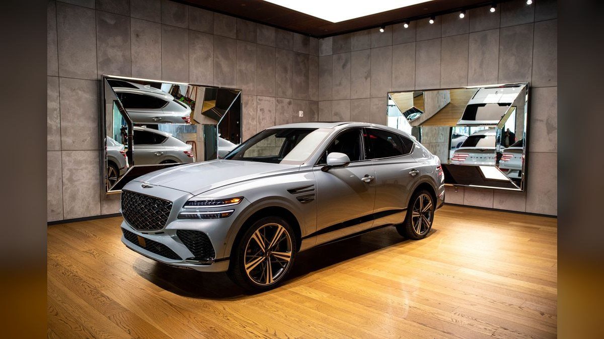 Top 10 Luxury SUVs 2024 — Best Overall + Best Value