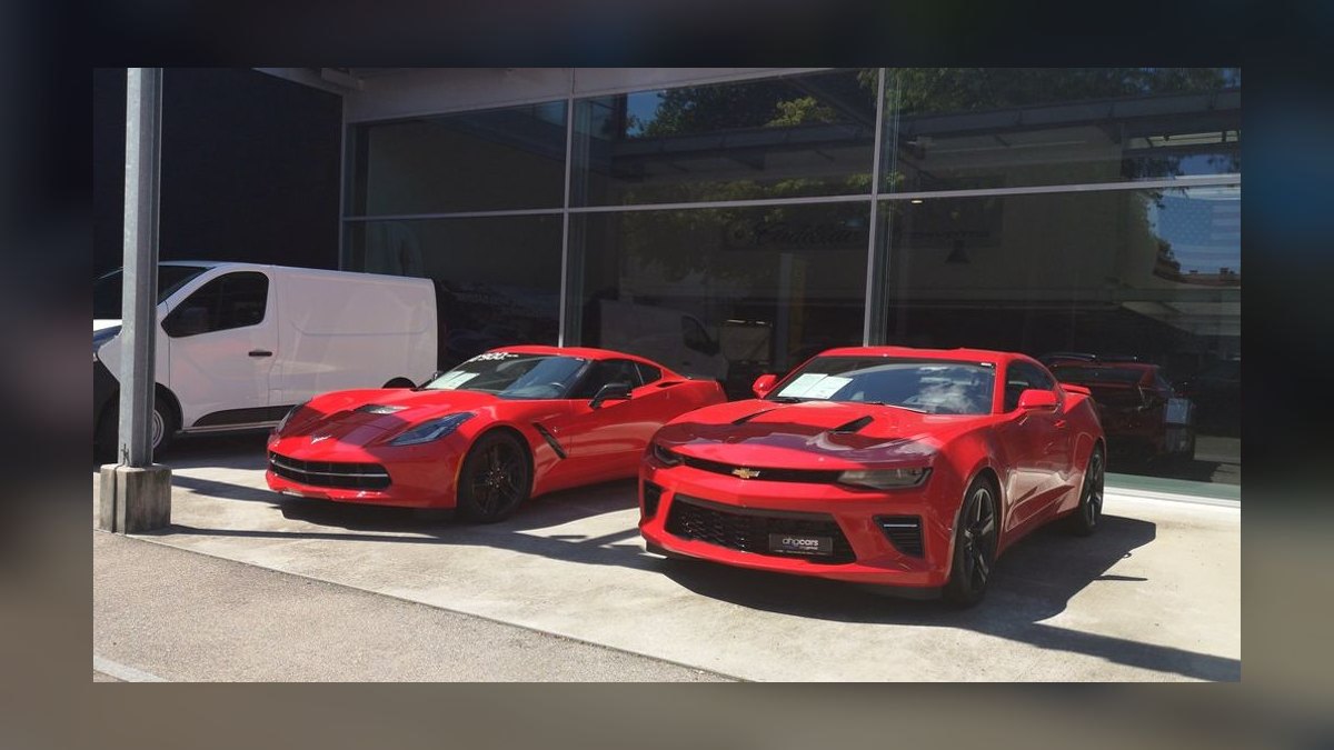 Top 10 Sports Cars 2005 — Best Overall + Best Value
