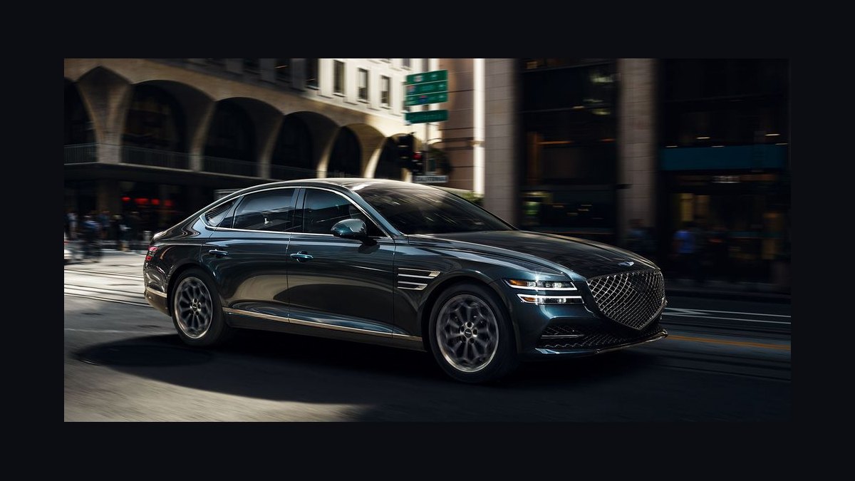 Top 10 Luxury Sedans 2024 — Best Overall + Best Value