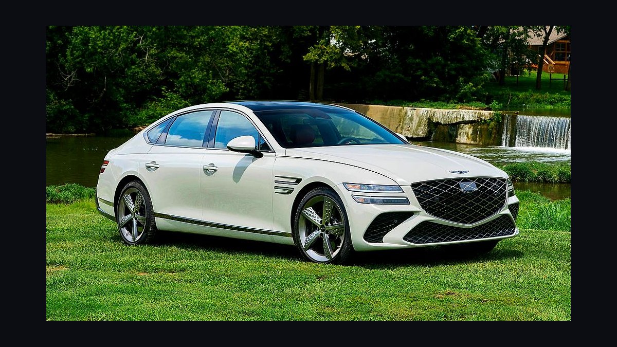 Top 10 Luxury Sedans 2024 — Best Overall + Best Value
