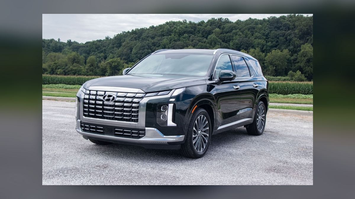 Top 10 Mid-Size SUVs 2023 — Best Overall + Best Value — figure 2
