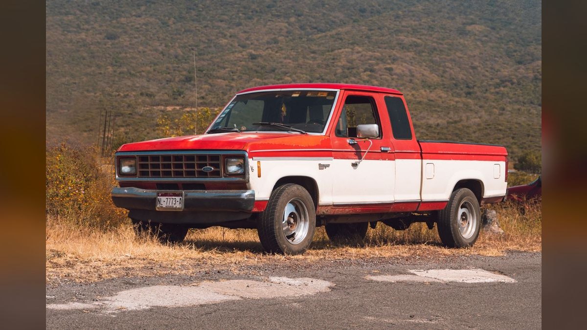 Top 10 Full-Size Pickup Trucks 2015 — Best Overall + Best Value — figure 6