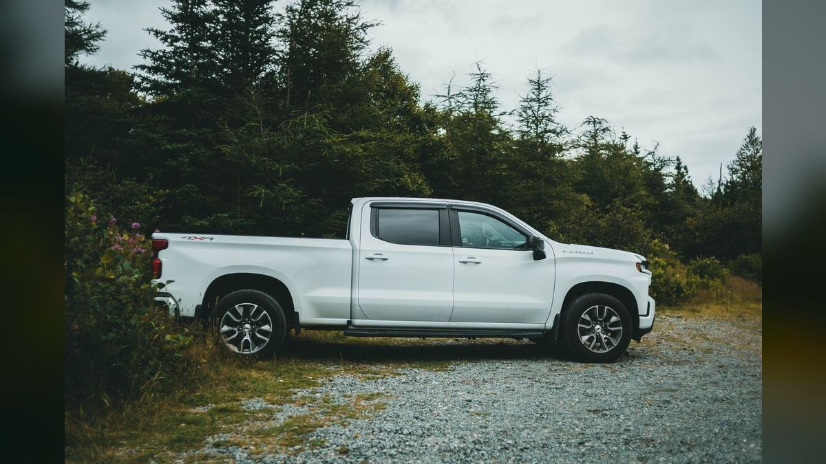 Top 10 Full-Size Pickup Trucks 2020 — Best Overall + Best Value — figure 1