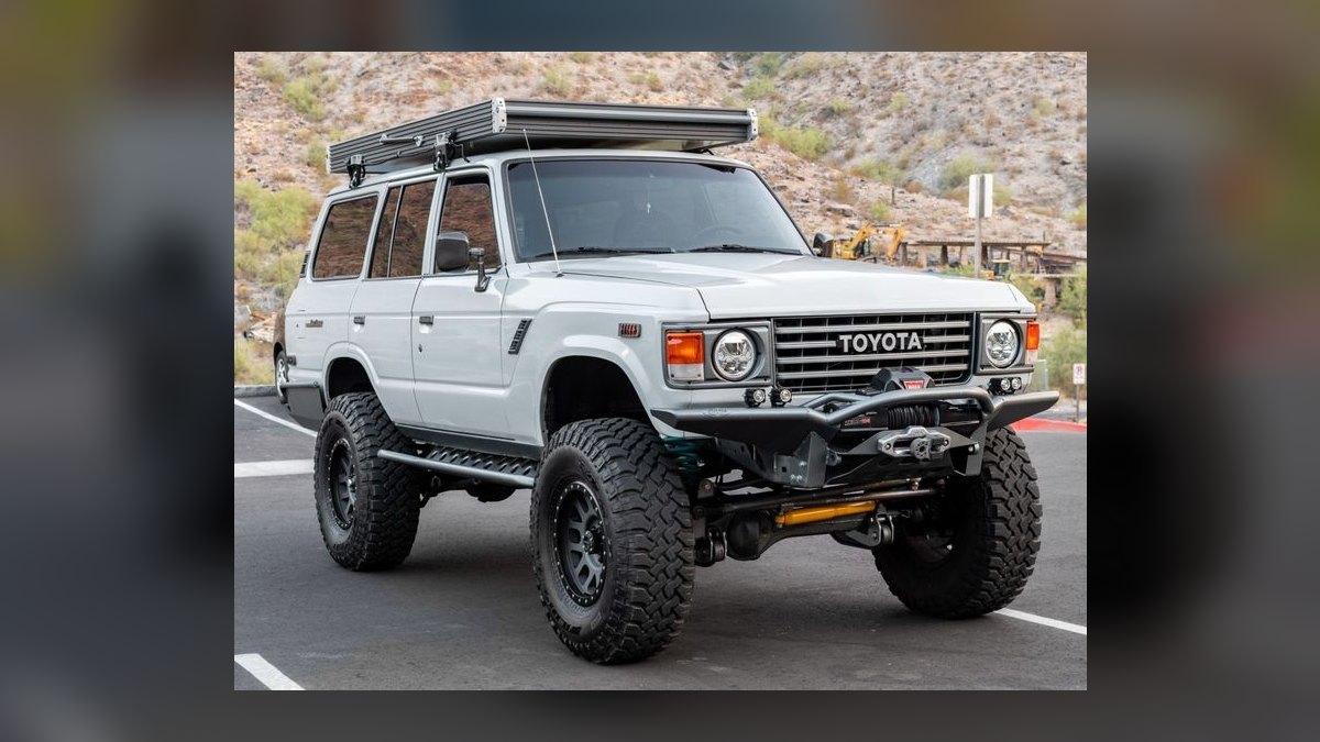 Top 10 SUVs and 4x4s 1990 — Best Overall + Best Value