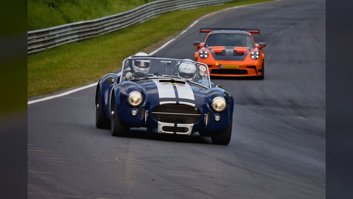 Top 10 Sports Cars 1968 — Best Overall + Best Value — figure 2