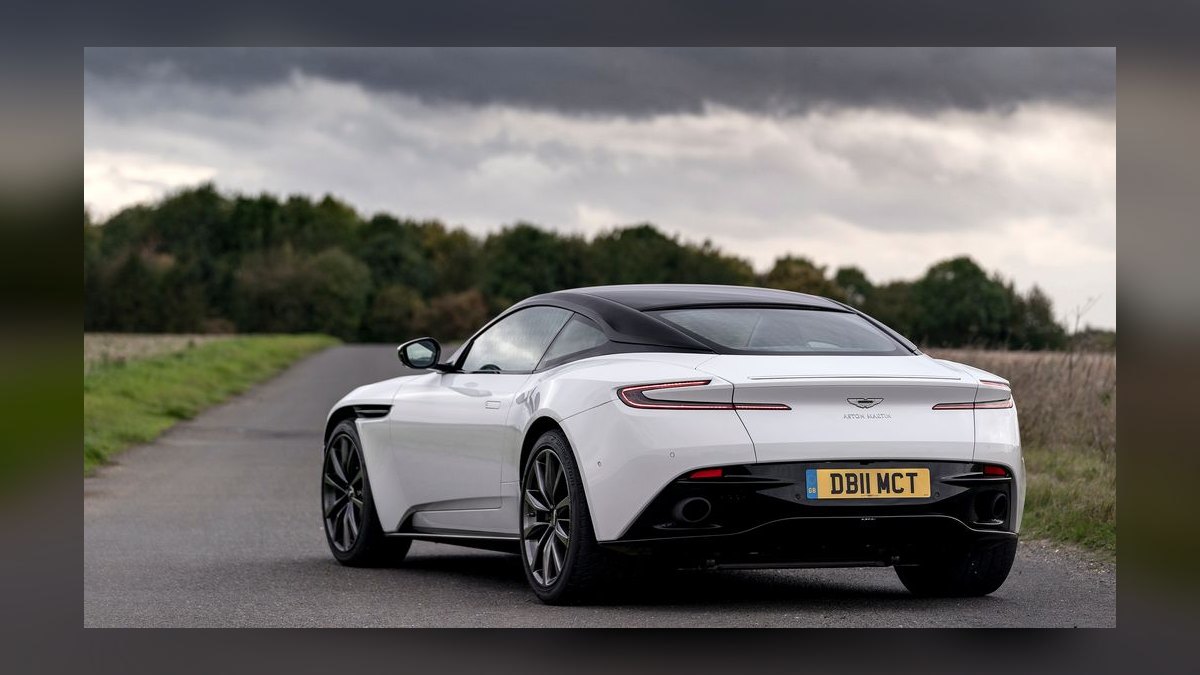 Top 10 Luxury Coupes 2022 — Best Overall + Best Value — figure 7