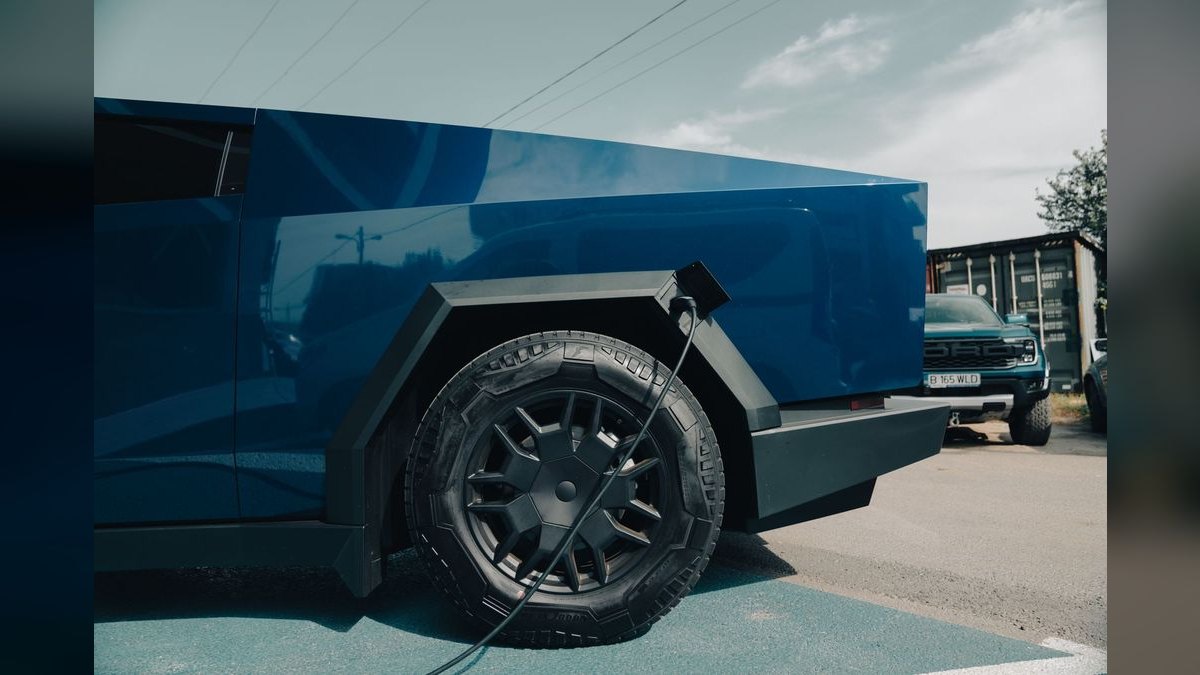 Top 10 Electric Trucks 2023 — Best Overall + Best Value
