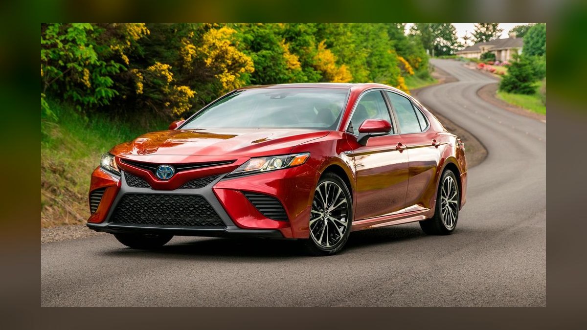 Top 10 Hybrid Sedans 2022 — Best Overall + Best Value