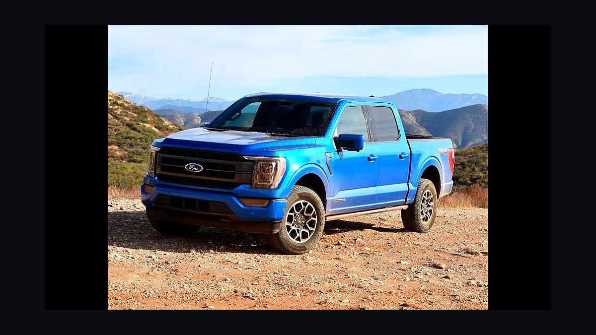 Top 10 Full-Size Pickup Trucks 2021 — Best Overall + Best Value