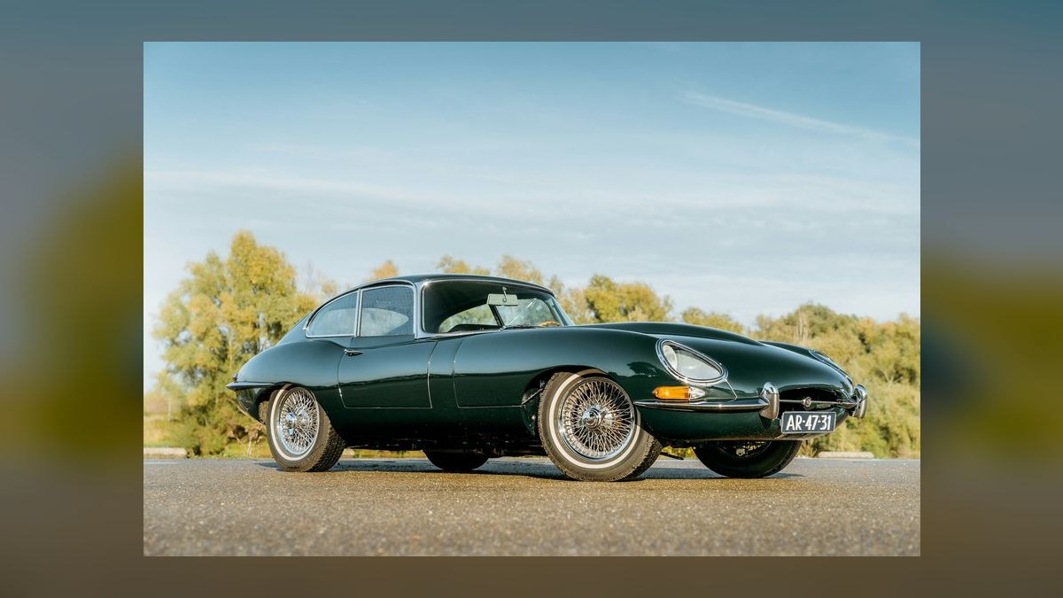 Top 10 Sports Cars 1966 — Best Overall + Best Value