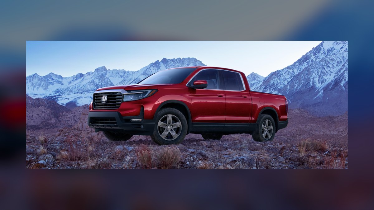 Top 10 Mid-Size Pickup Trucks 2021 — Best Overall + Best Value — figure 4