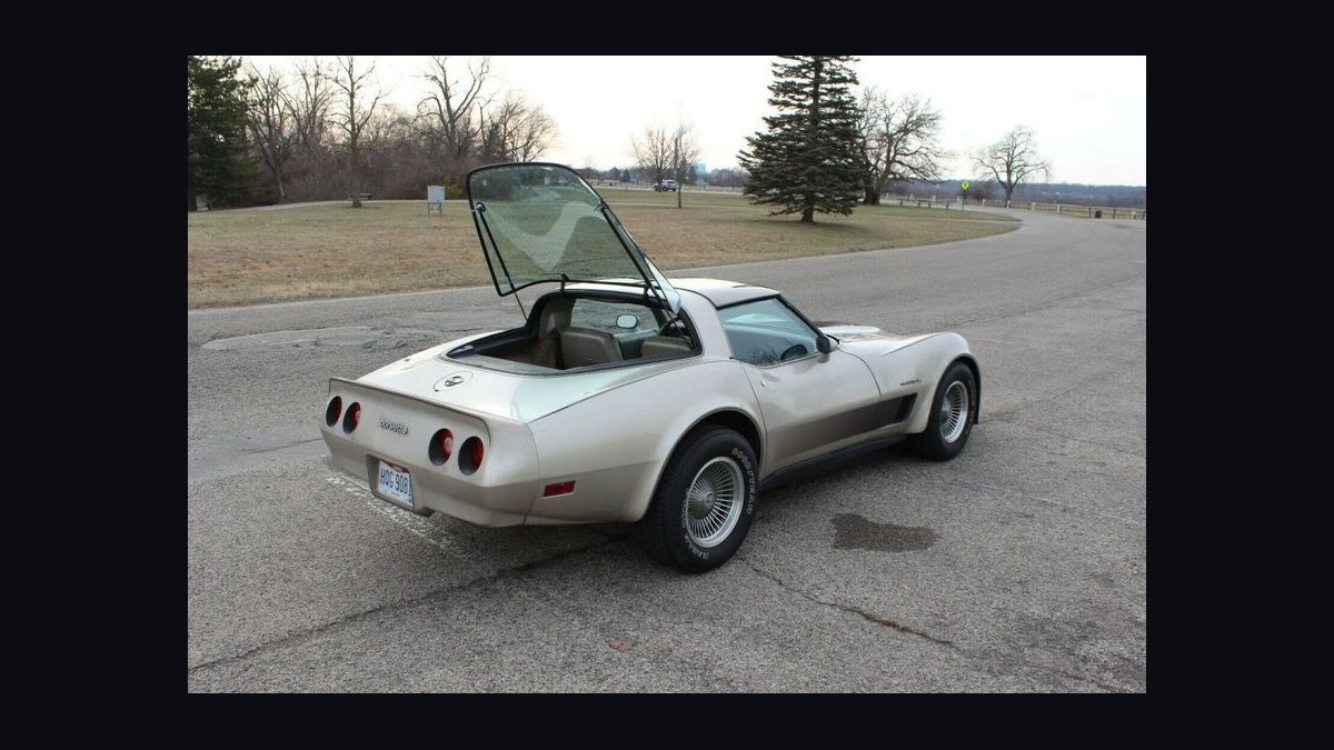 Top 10 Sports Cars 1982 — Best Overall + Best Value — figure 3