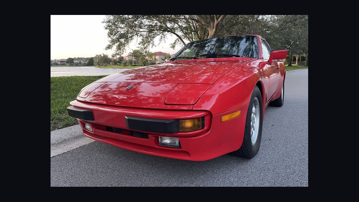 Top 10 Sports Cars 1983 — Best Overall + Best Value