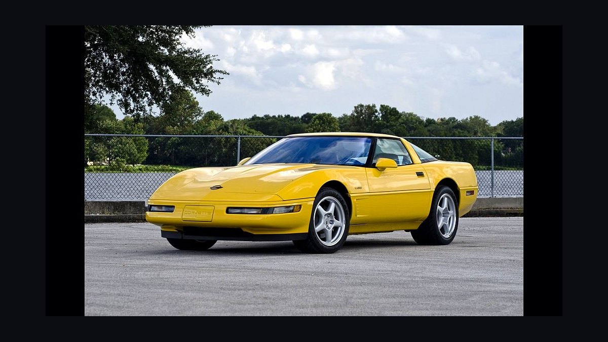 Top 10 Sports Cars 1984 — Best Overall + Best Value