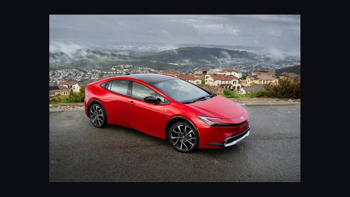 Top 10 Fuel-Efficient Cars 2027 — Best Overall + Best Value