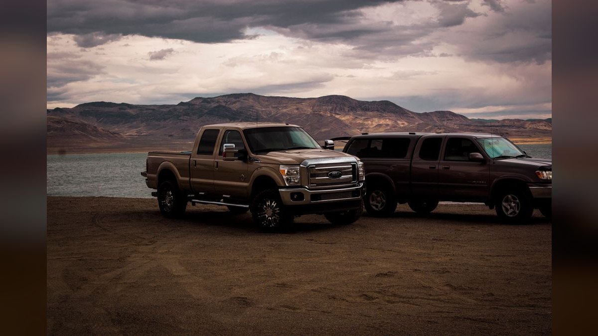 Top 10 Luxury Pickup Trucks 2027 — Best Overall + Best Value — figure 1