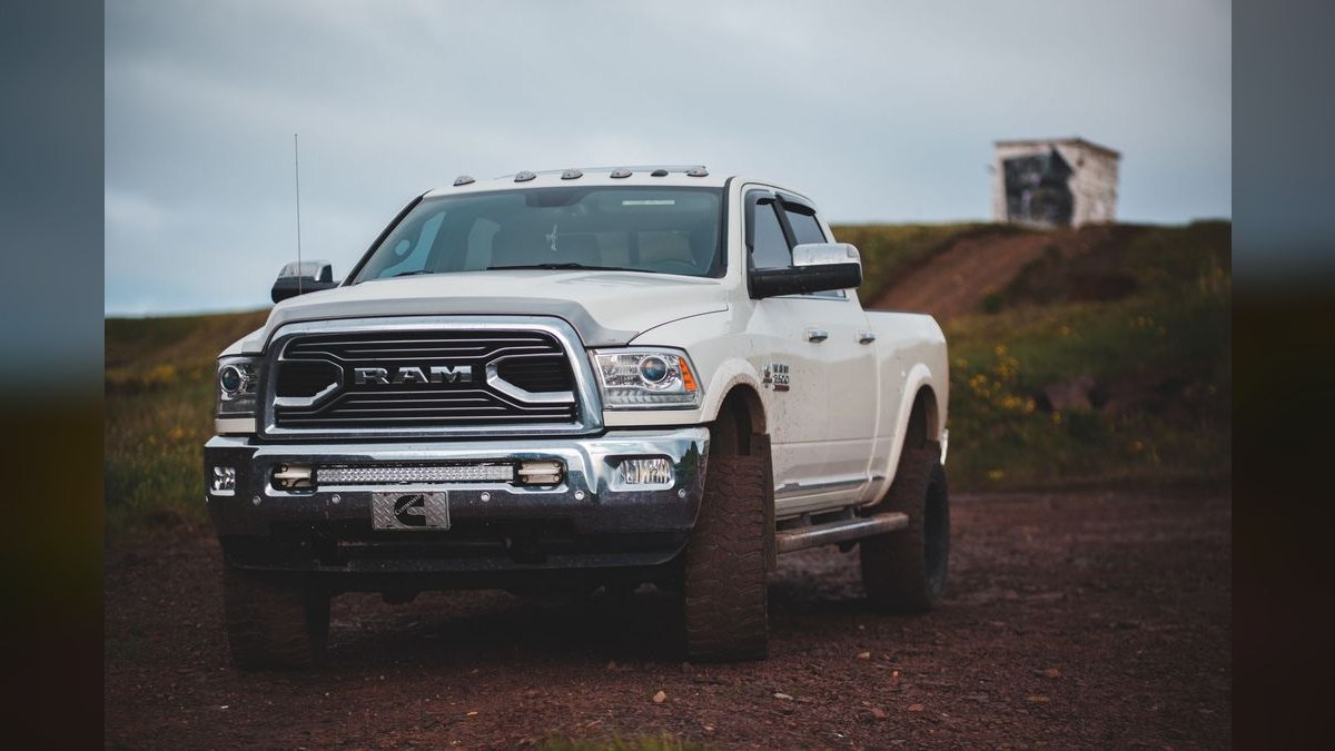 Top 10 Luxury Pickup Trucks 2027 — Best Overall + Best Value — figure 6