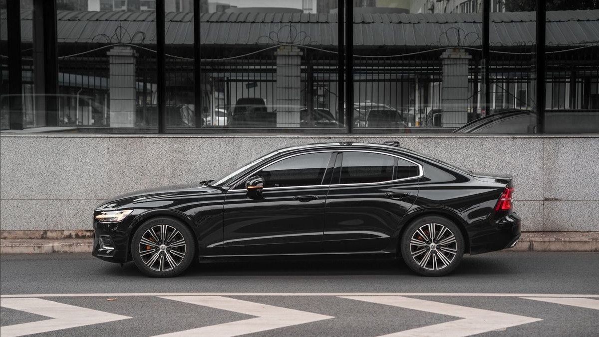 Top 10 Family Sedans 2027 — Best Overall + Best Value