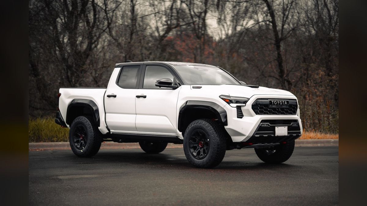 Top 10 Compact Pickup Trucks 2026 — Best Overall + Best Value — figure 1