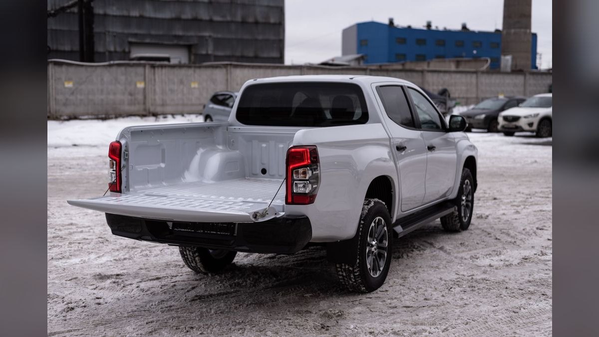 Top 10 Compact Pickup Trucks 2026 — Best Overall + Best Value — figure 2
